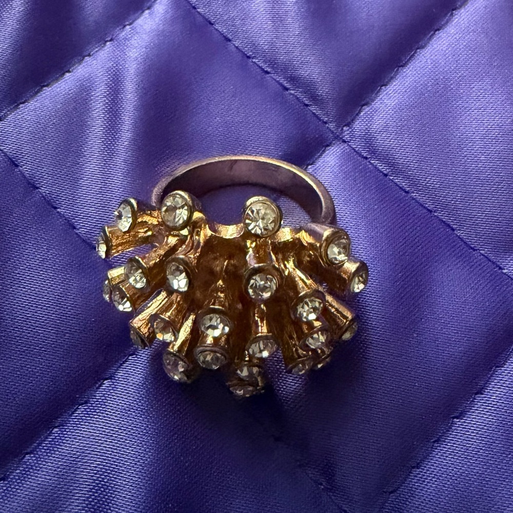 Stylish Gold Ring - image 5